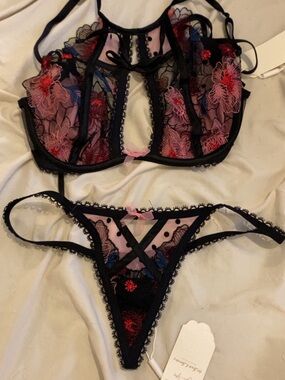 For love and lemons Floral Embroidered set - no longer sold new with tags